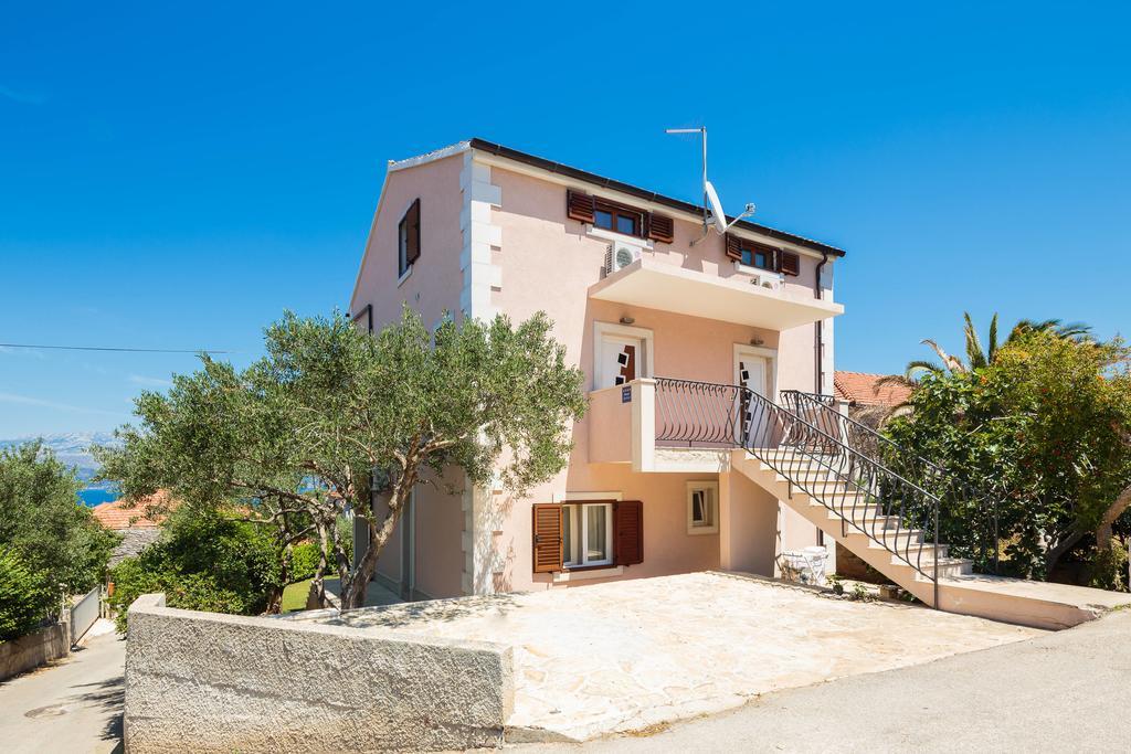 Apartments Judita Супетар Экстерьер фото
