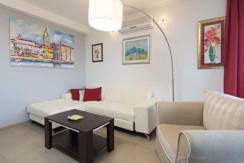 Apartments Judita Супетар Экстерьер фото